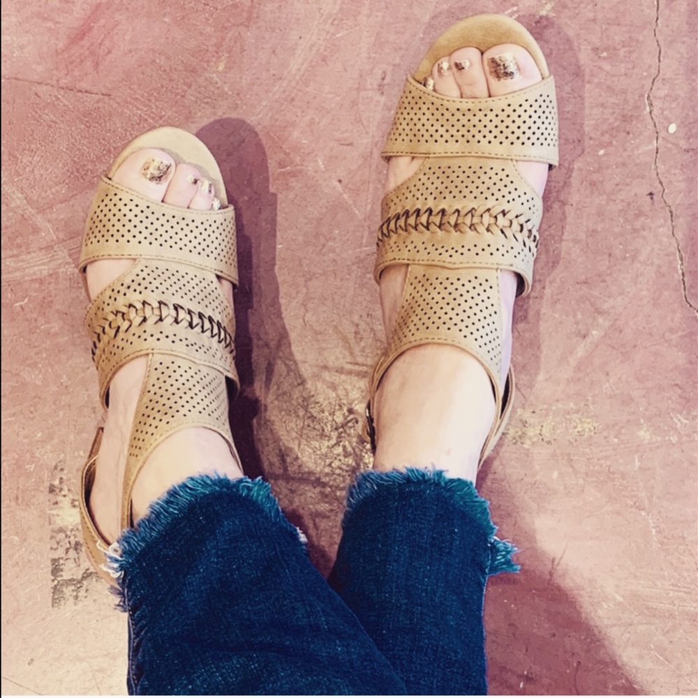 NEW! City Classified Taupe Bootie Wedge Sandals - Picture 5 of 8